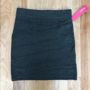 Grey pencil skirt